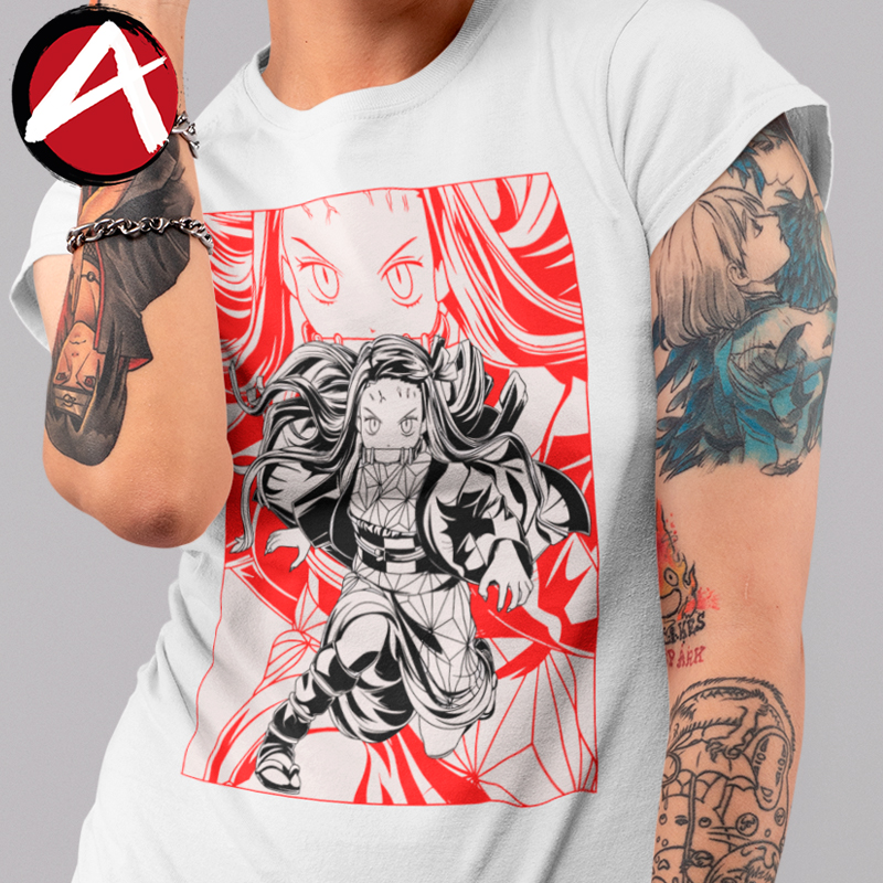 Camiseta Nezuko Atacando